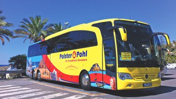 Bus an der französischen Mittelmeerküste