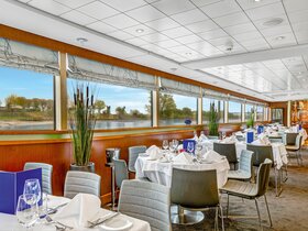 Auf der Donau zu Hause (MS Arena)