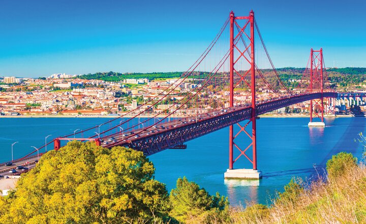 Frühlingserwachen & Farbenpracht in Portugal