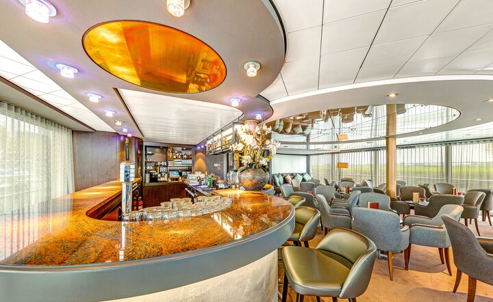 Auf der Donau zu Hause (MS Arena)