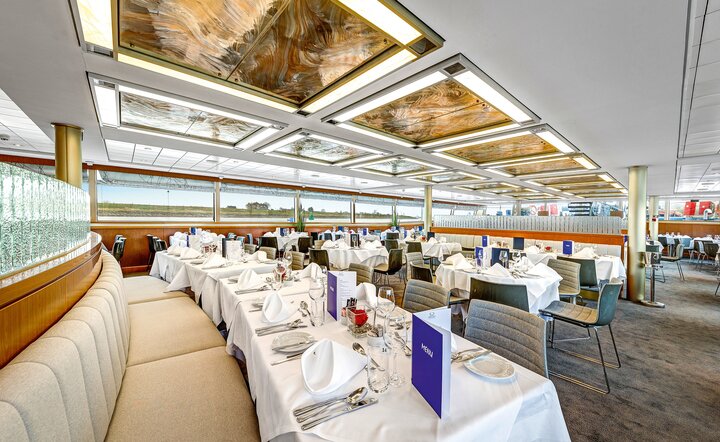 Auf der Donau zu Hause (MS Arena)