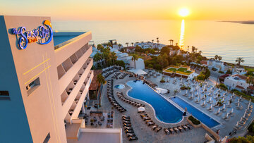 Hotelbild 1:Theo Sunset Bay Hotel & Apartments (4 Sterne) in Paphos