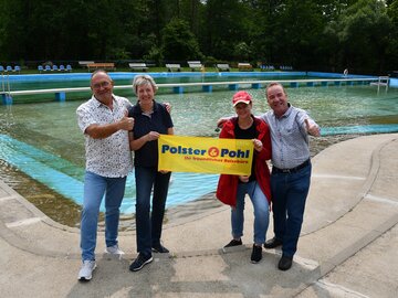 Geld für Vereins-Schwimmbad Meinsdorf