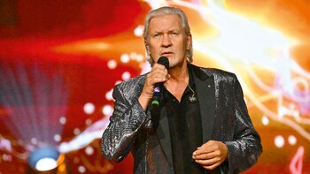 Der dreimalige ESC-Gewinner Johnny Logan begeisterte.