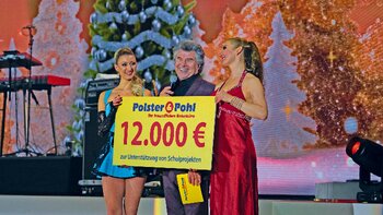 Polster & Pohl spendet 12.000 Euro für Schulen.