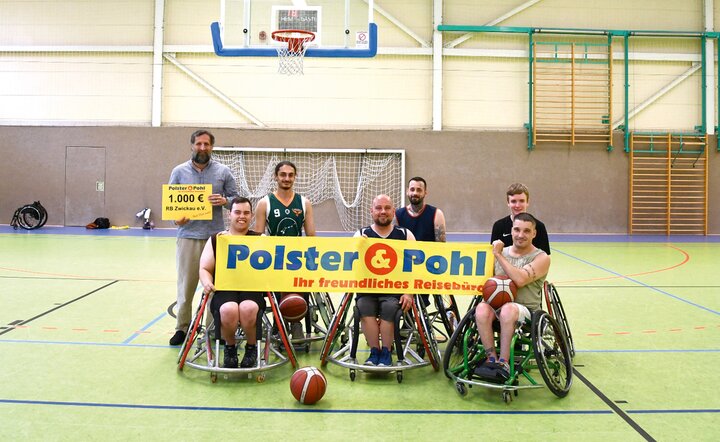 Polster & Pohl Reisen - Geld für erfolgreichen und sozial engagierten Sportverein